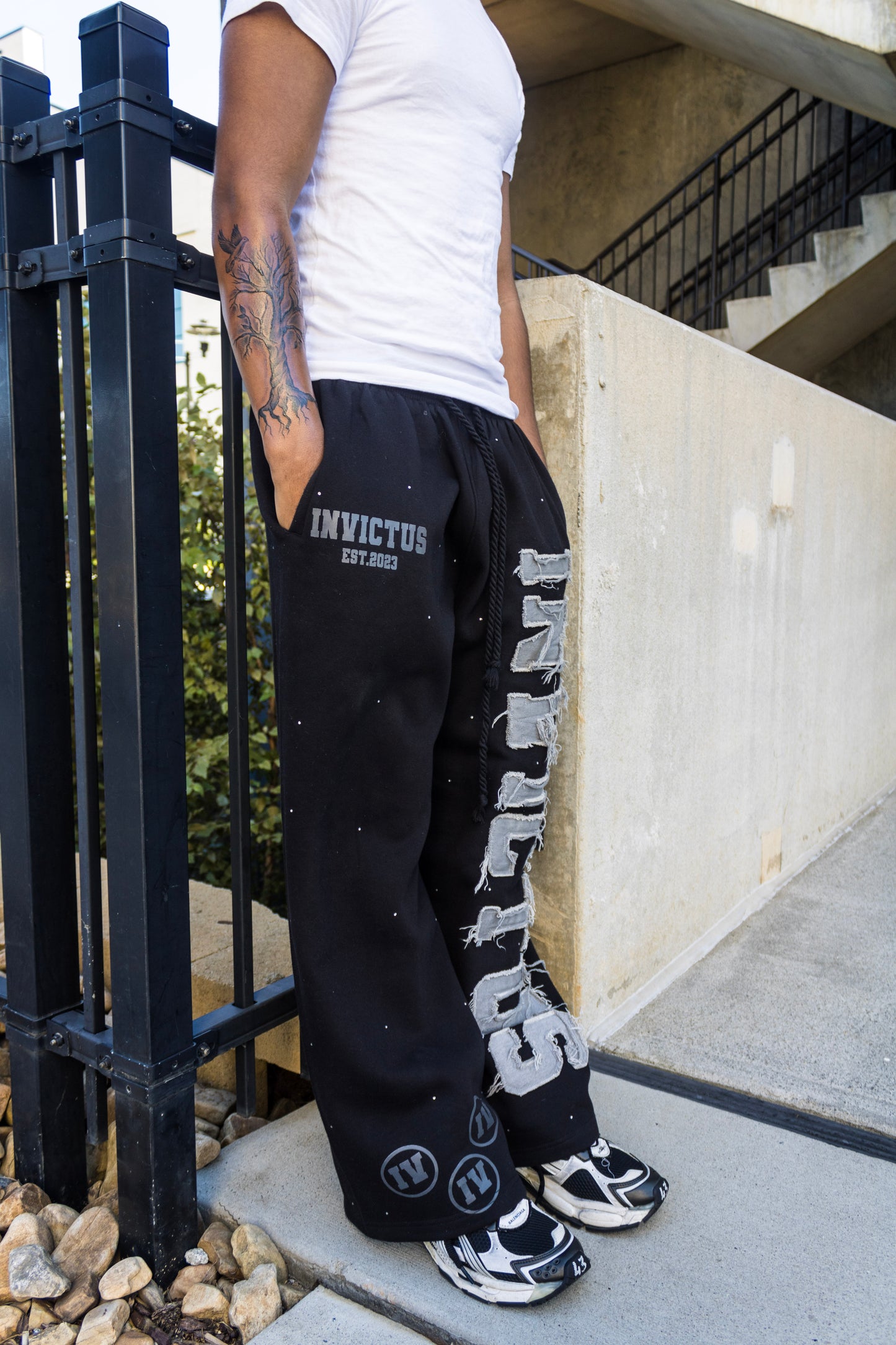 INVICTUS WIDE LEGGED SWEATS